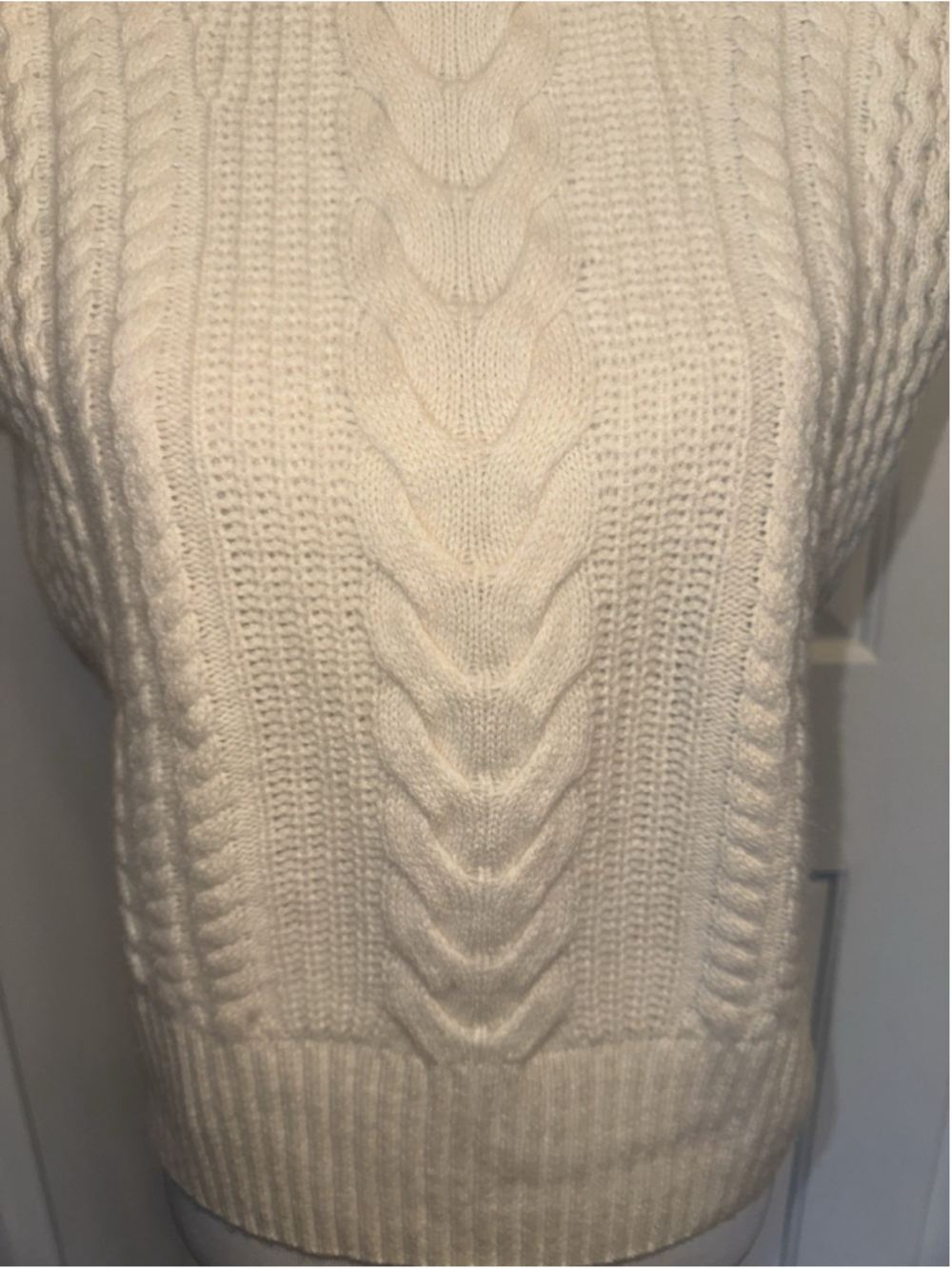 Banana Republic Cashmere Cable Knit Sweater Vest Cream Mock Neck XS Coastal Luxe - Picture 5 of 10